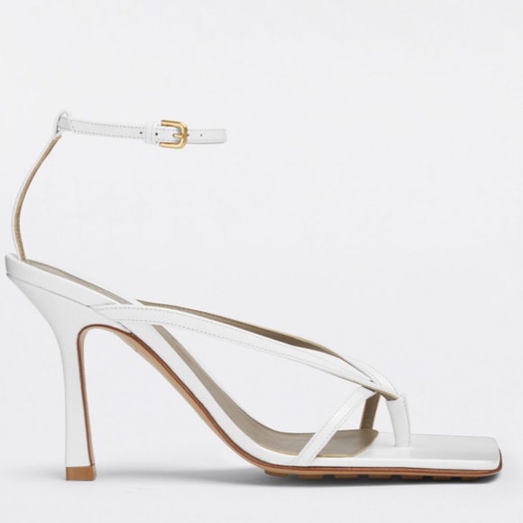 Bottega Veneta Optic White Sandal - Picture 3 of 9